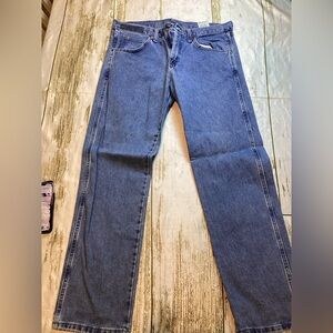 Mens wrangler rugged wear jeans size 32x30